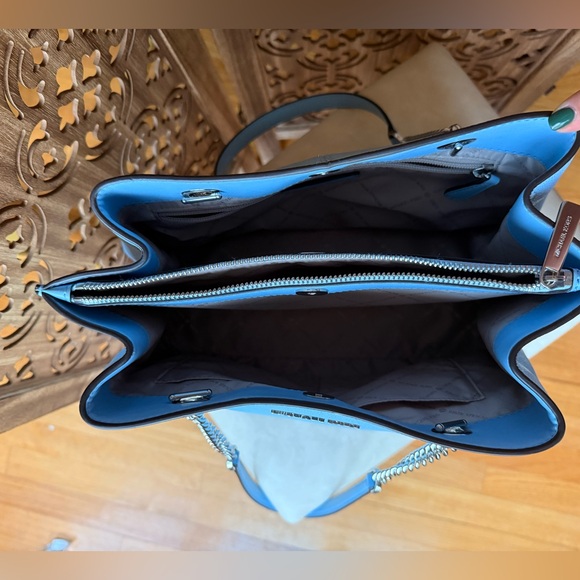 Michael Kors Teagan Large Pebbled shoulder bag - Picture 6 of 8